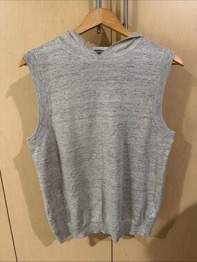 Suitsupply Light Gray Sleeveless Hooded Knit Vest